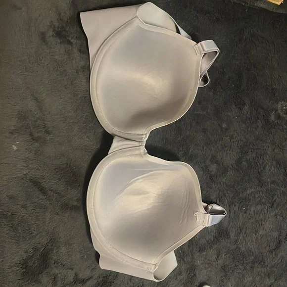 Soma vanishing 360 perfect coverage bra. - Picture 4 of 4